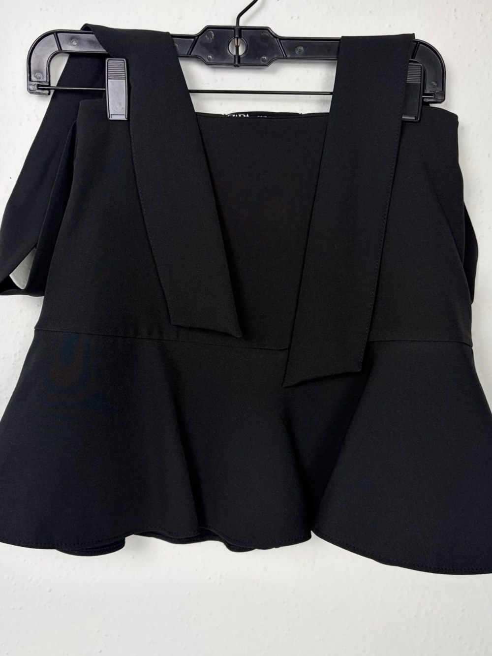 Zara Black Skort XS Wrap Mini Skirt Shorts Ruffle Flare Tie Waist Stretch Chic